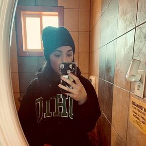 Meet your Posher, Danae